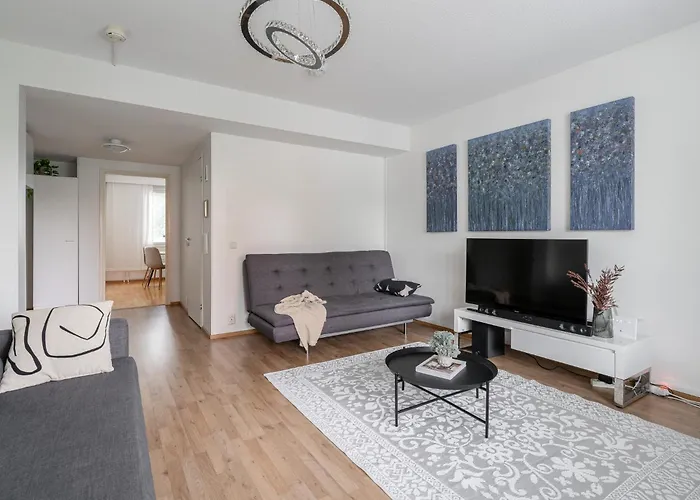 Spacious 1Br At Downtown With Balcony